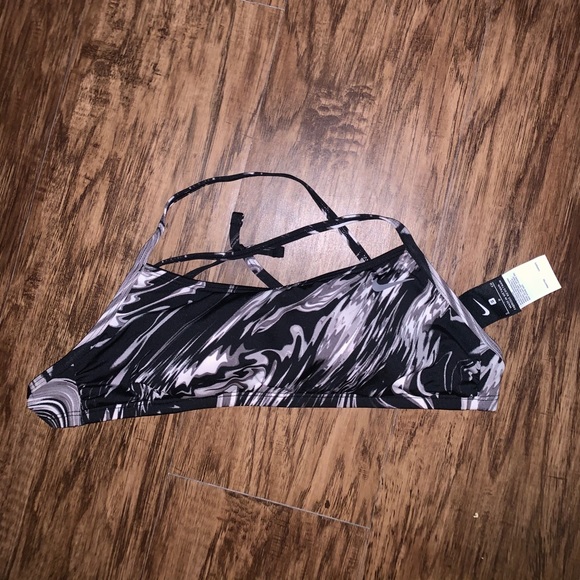 Nike Other - Nike Womens Black & White Sports bra
